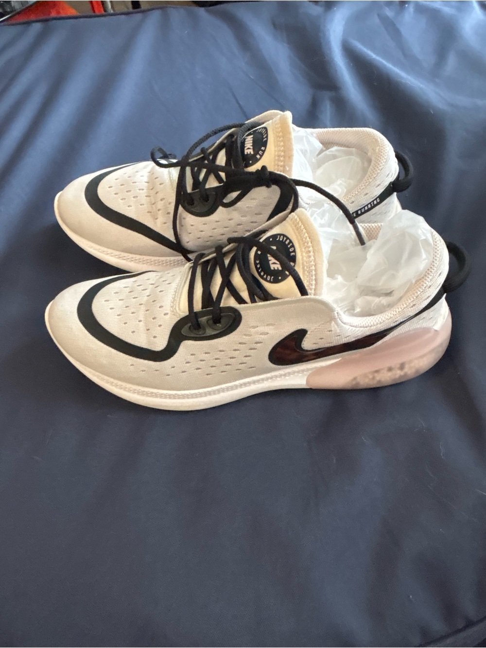 Nike Women’s White Sneakers with Black Trim and Pink Heel